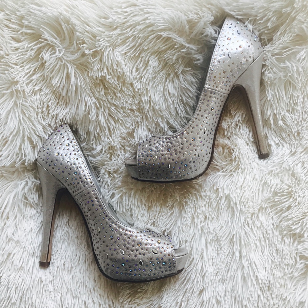 👠WEEKEND SALE👠 Party Pumps