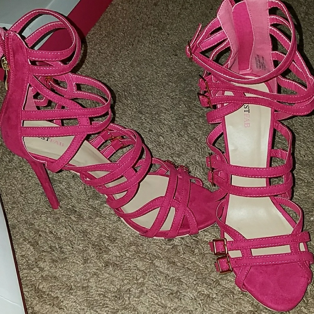 Shoes - Picture 3 of 5