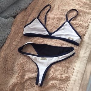 Chooks LA white/navy blue bikini set