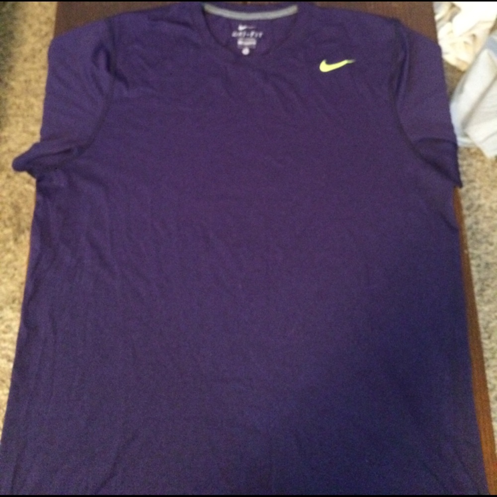 Nike dri-fit men's purple shirt