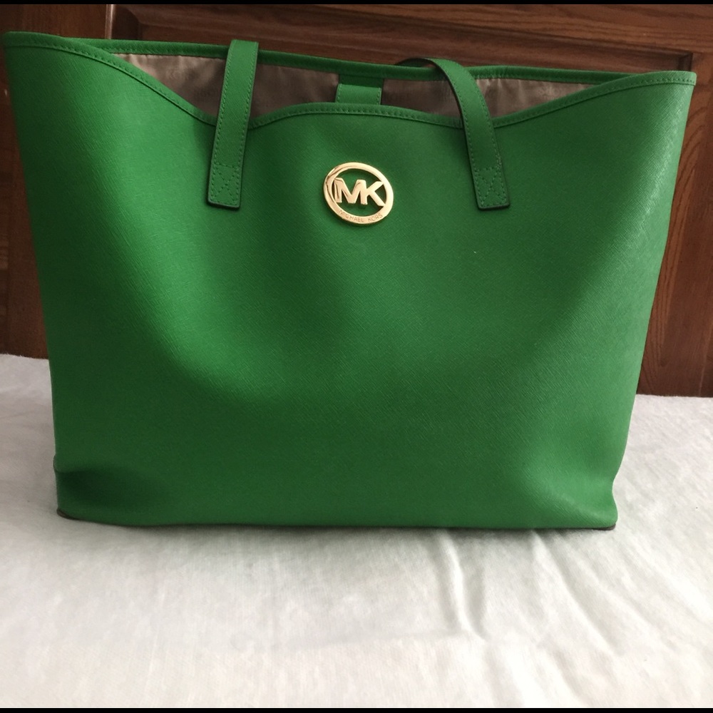 Michael Kors tote