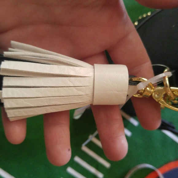 Steve Madden's Madden Girl Handbag - Picture 5 of 6