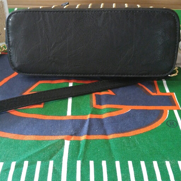 Steve Madden's Madden Girl Handbag - Picture 6 of 6