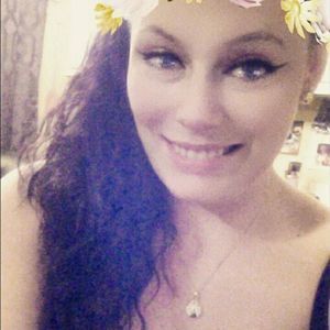 Meet your Posher, Tonya