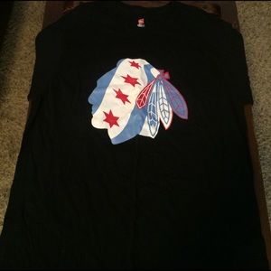 Men's Chicago Blackhawks size XL flag shirt