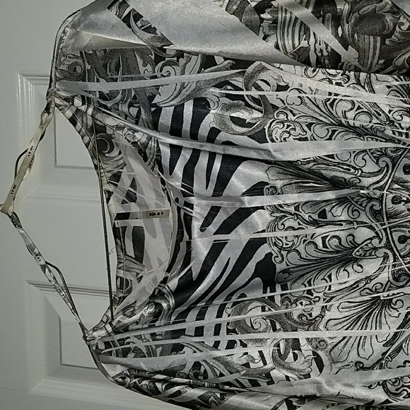 Blouse - Picture 3 of 3