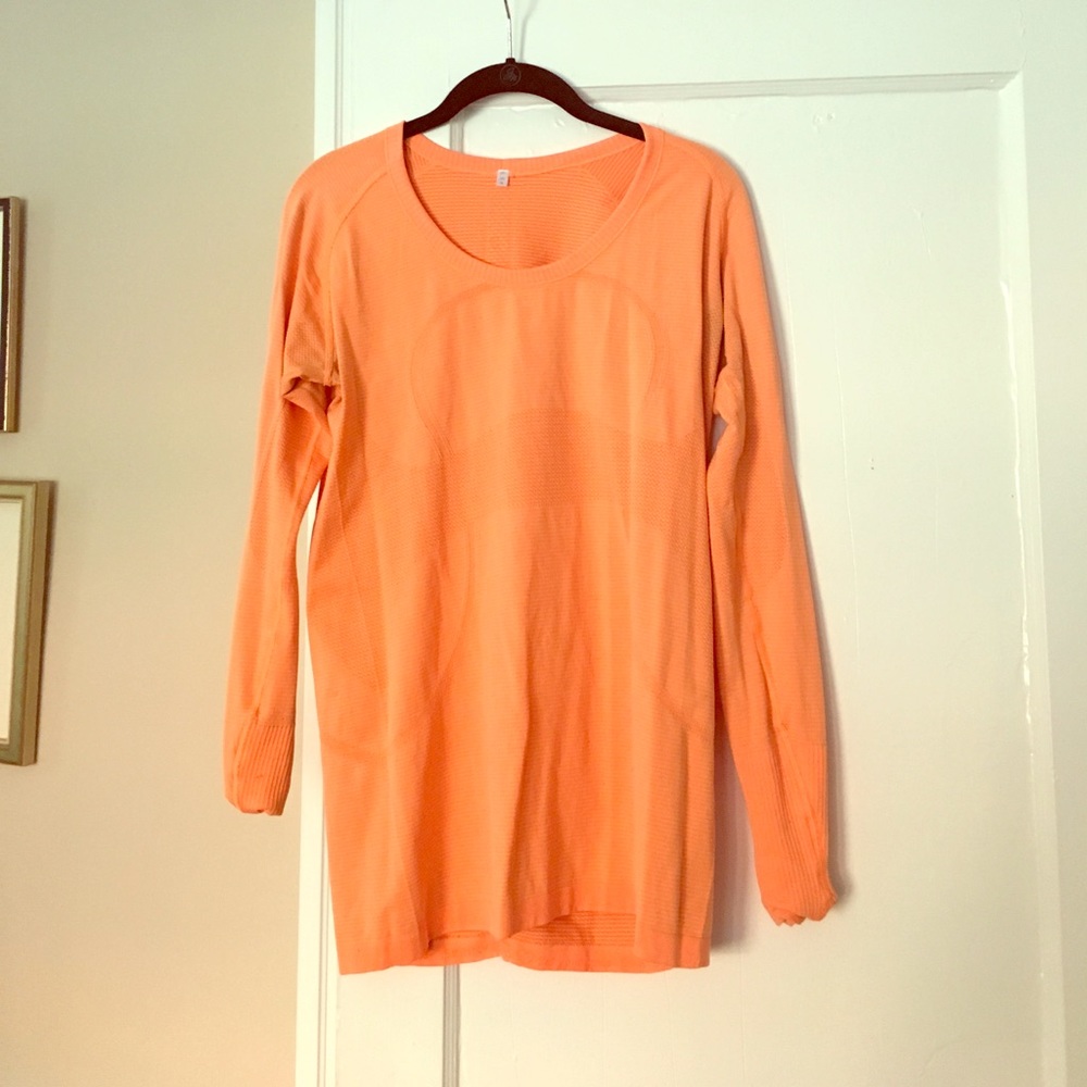 Lulu lemon athletic top