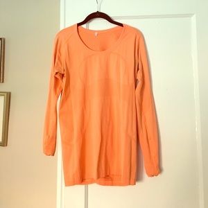 Lulu lemon athletic top