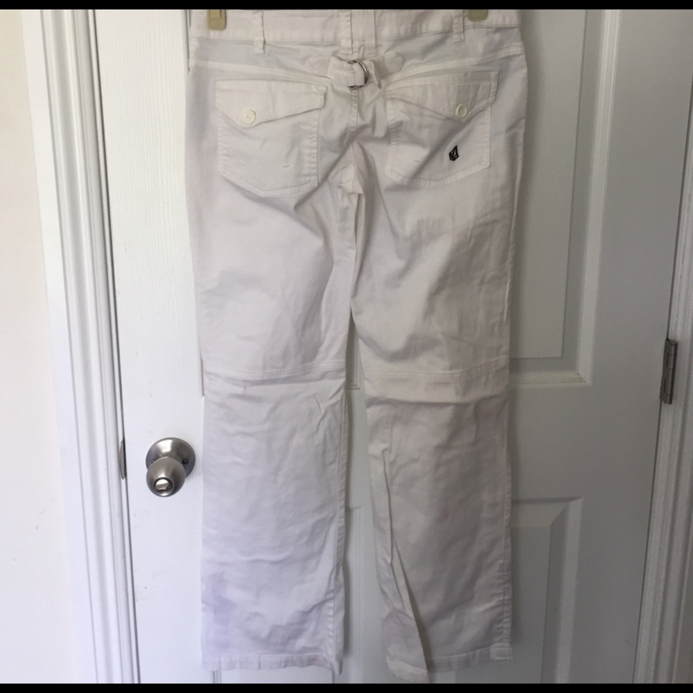 White Volcom straight leg pants stretch material