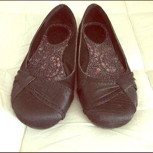 Size 8.5 black jellypop flats