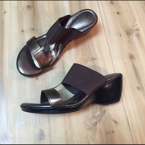 Dexflex by Dexter heeled sandals