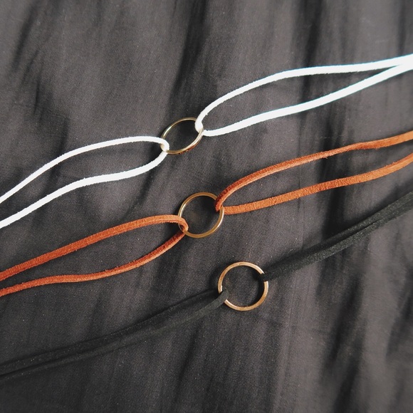 Gold Circle Choker - Picture 2 of 2