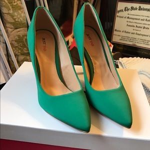 Green Pumps