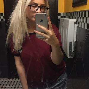 Meet your Posher, Nina