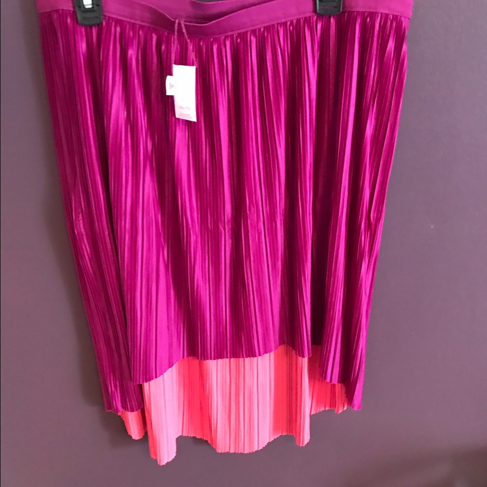 Reversible pink/ fuschia skirt high-low