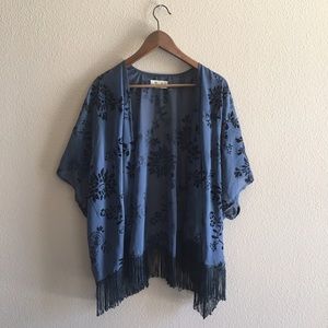 Hollister Kimono