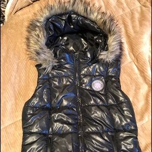 Aeropostale Black vest