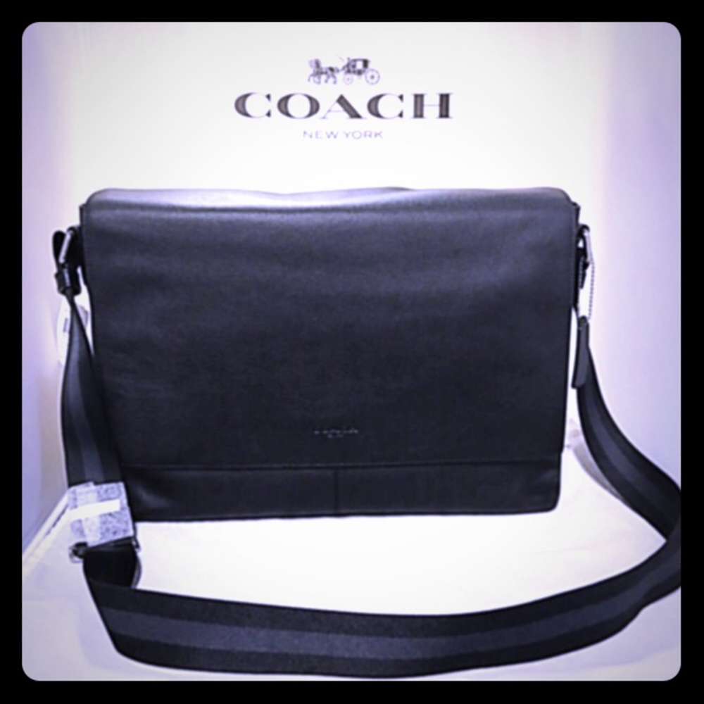 NWT Coach Charles Leather Messenger bag in black.
