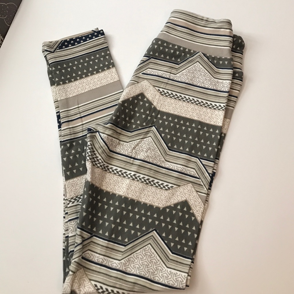 Lularoe hearts & stripes  tween leggings *unicorn*