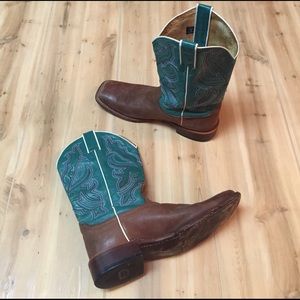 Nocona Boots