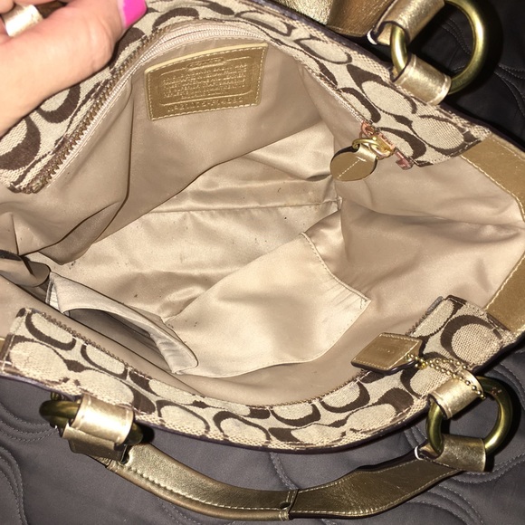 Coach Handbag - Picture 5 of 6