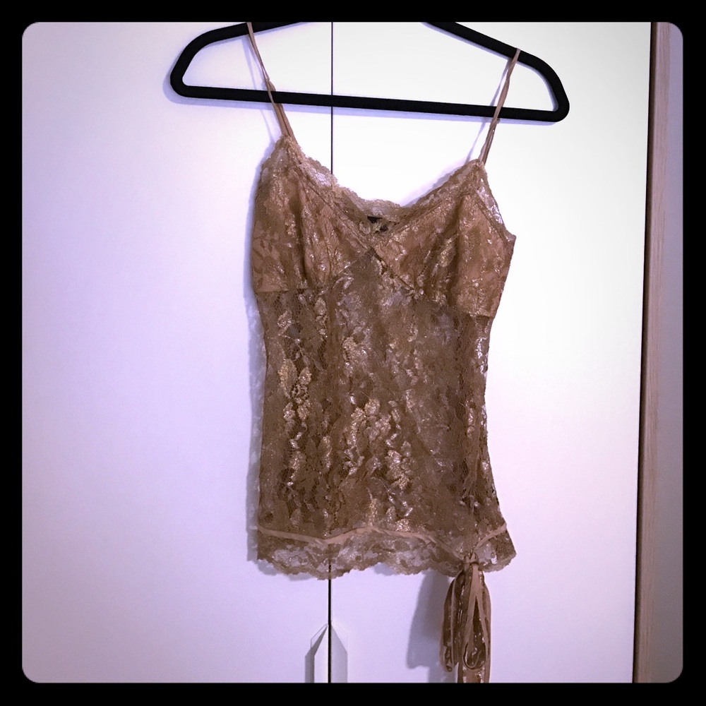 💯 🤩final price 🤩Bebe top gold sparkle