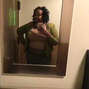 Meet your Posher, Stefanie