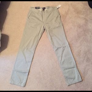 Gap lived in slim khaki