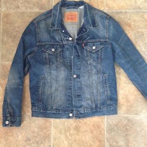 NWOT- Levi's Jean Jacket