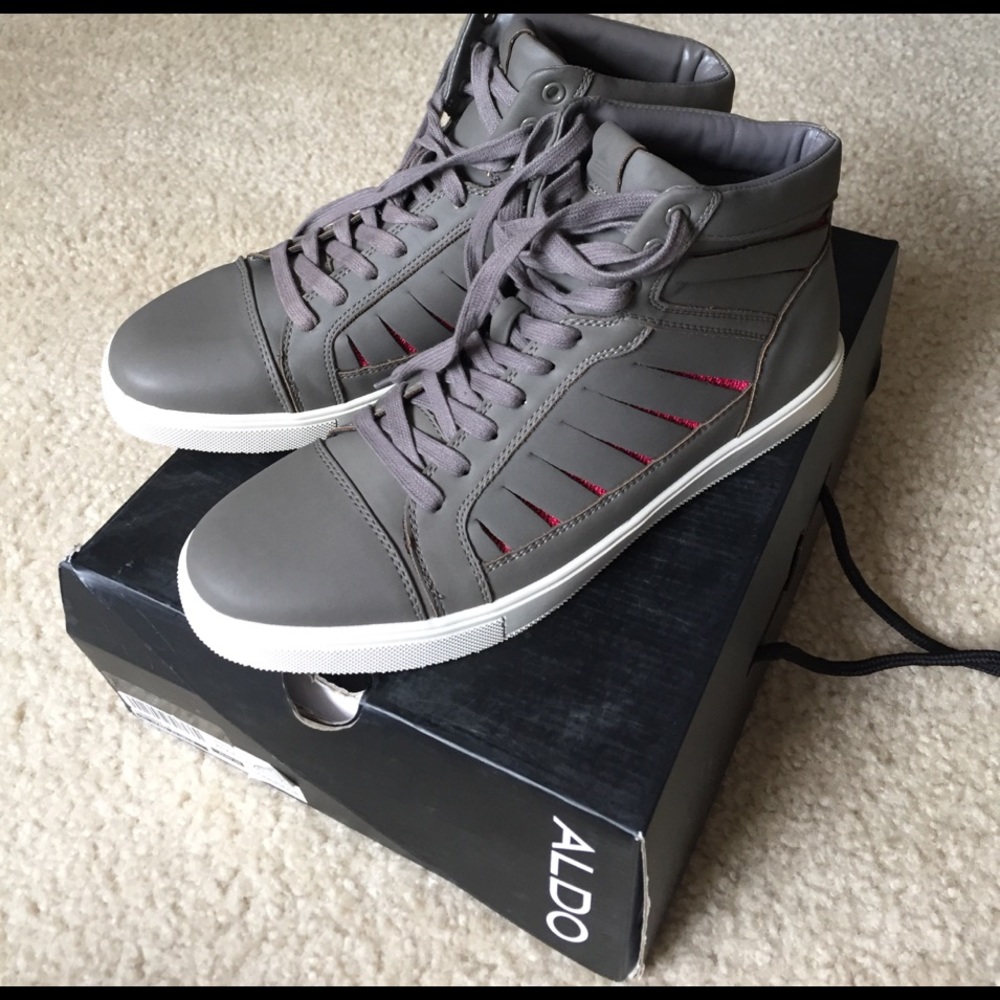 New Aldo Men's high tops shoes