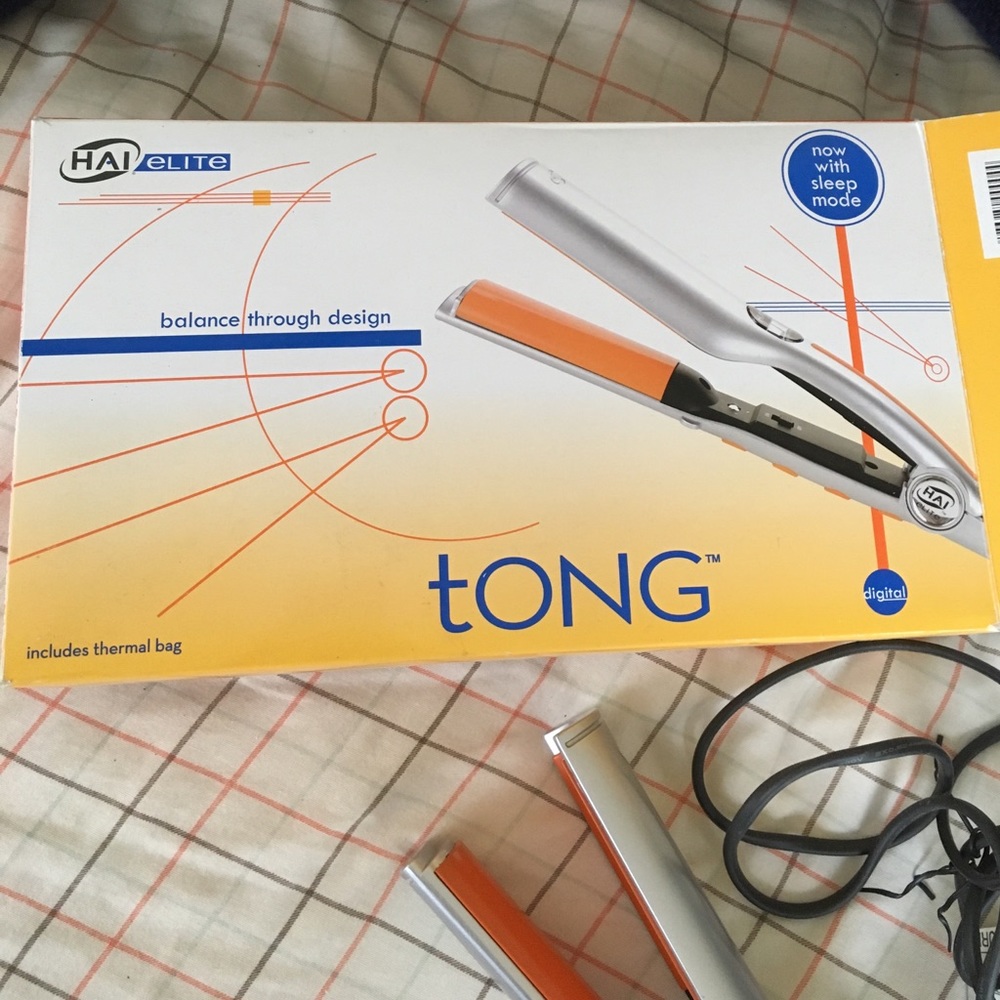 Hai Elite Ionic tong. Beach waves curling iron