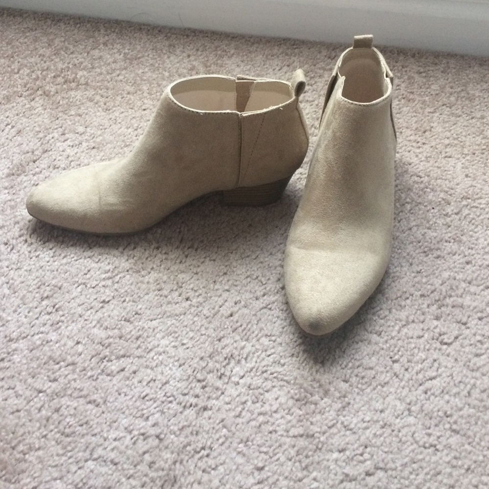 Old Navy booties