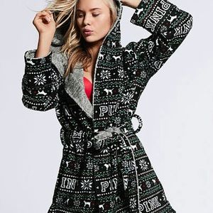 Reversible Christmas robe!!