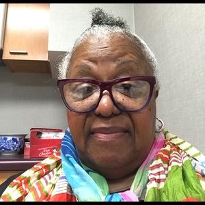 Meet your Posher, Brenda