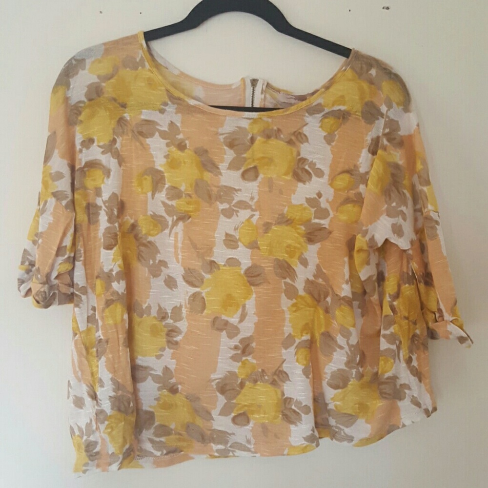 Tee shirt crop top