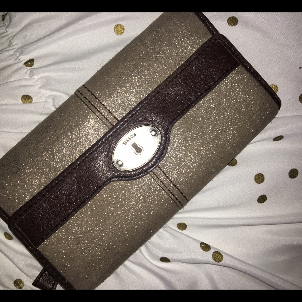 Fossil wallet