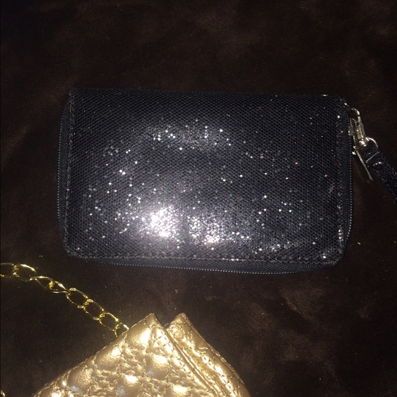 Wristlets - Picture 3 of 5