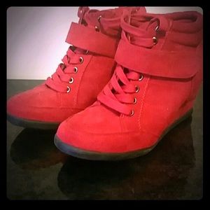 Red wedge boots