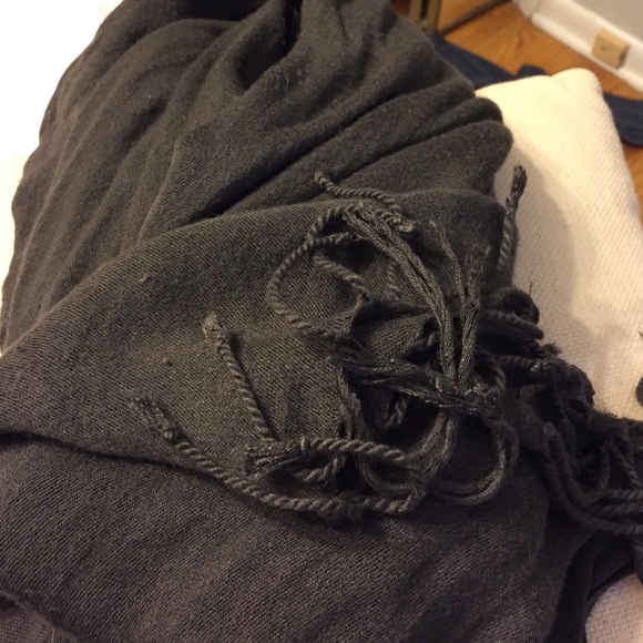 Scarf - Picture 3 of 4