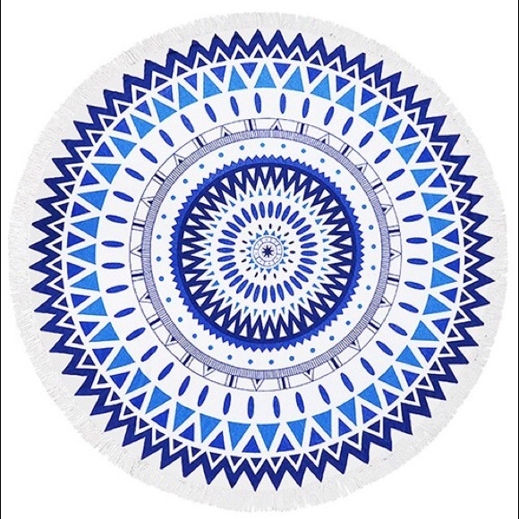 •LAST• Blue/White Round Beach Throw/Blanket - Picture 6 of 6