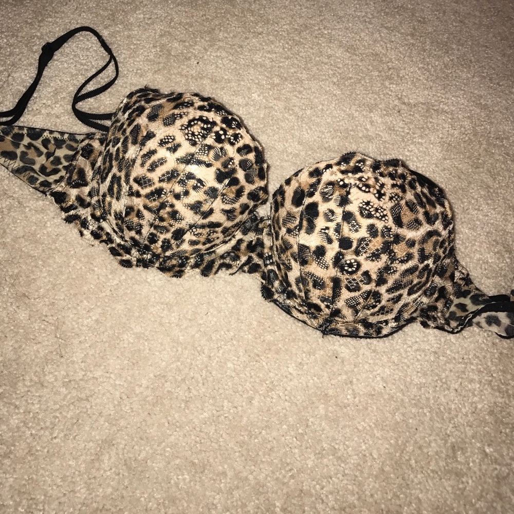 Victoria secret push up bra!