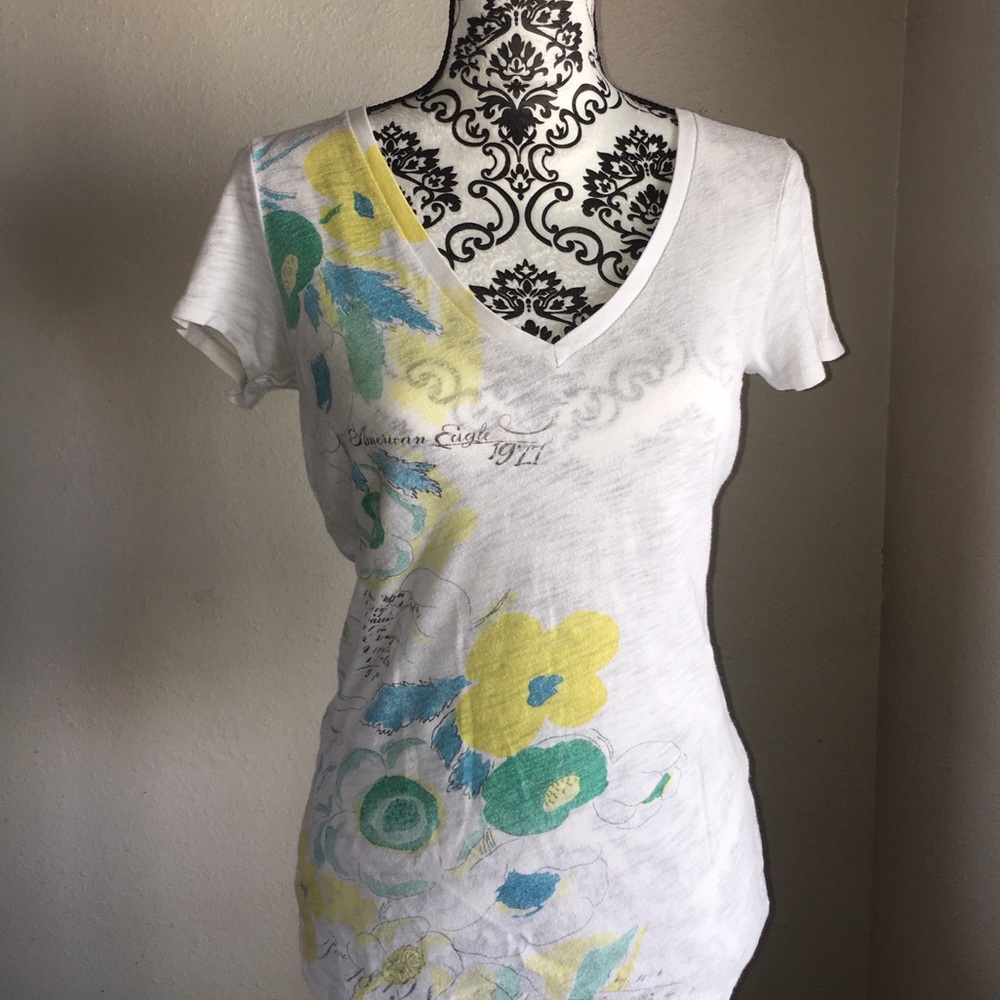 Ladies American Eagle tshirt sz M GUC