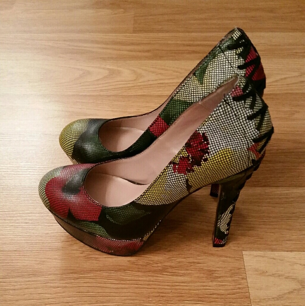 Betsey Johnson shoes and Vera Wang bag both for 12