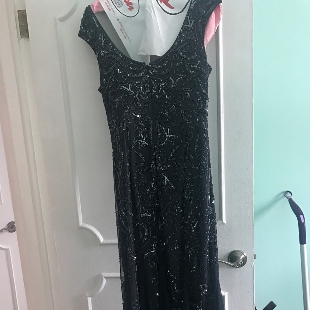 Adrianna papell navy sequin gown - Picture 4 of 4