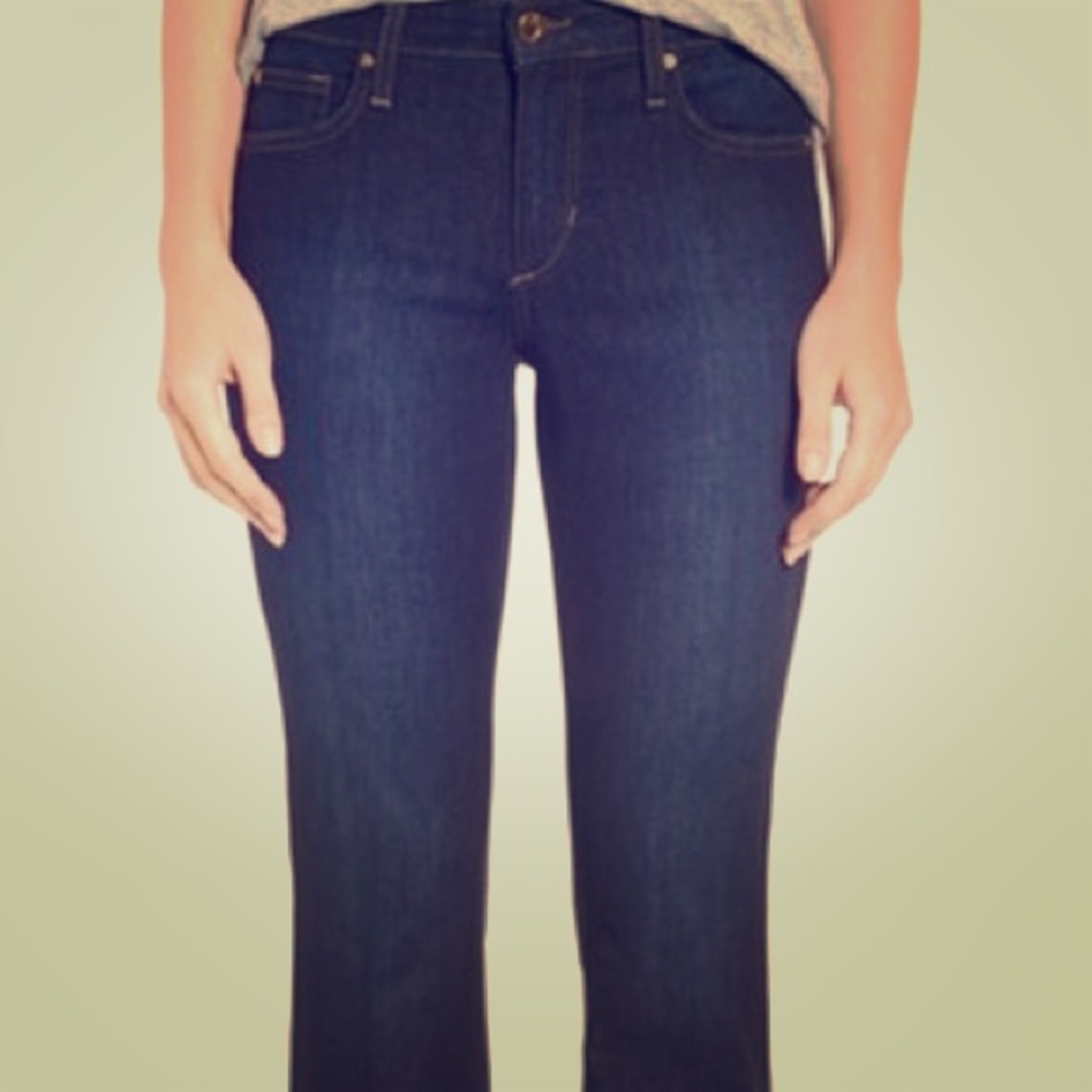 Joe's Jeans Vixen Bootcut. Dark wash. Size 24