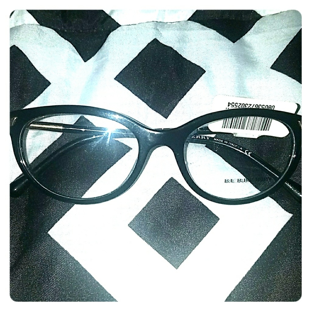 Personality/Eyeglasses