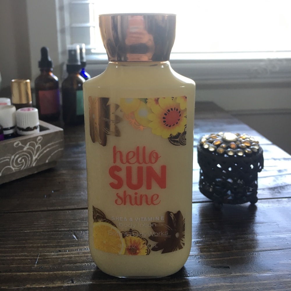 💋SOLD💋 Bath And Body Works Hello Sunshine lotion