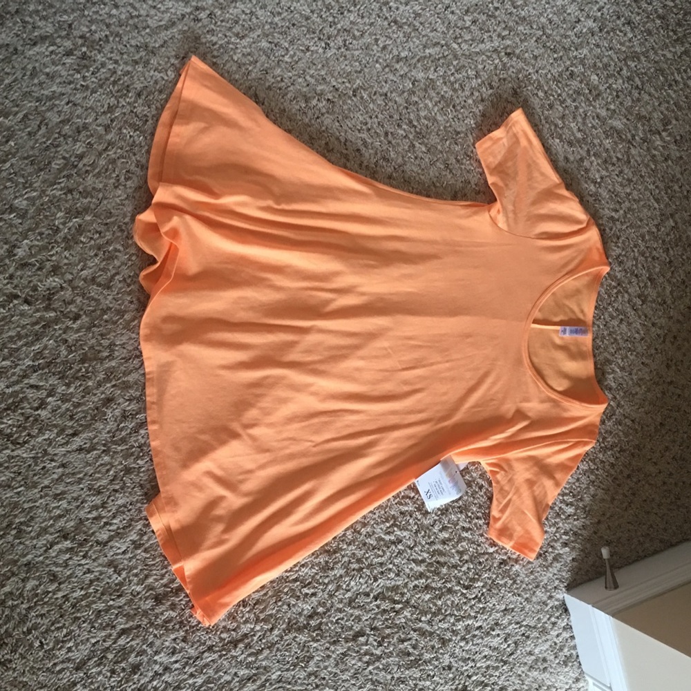 Lularoe perfect tee