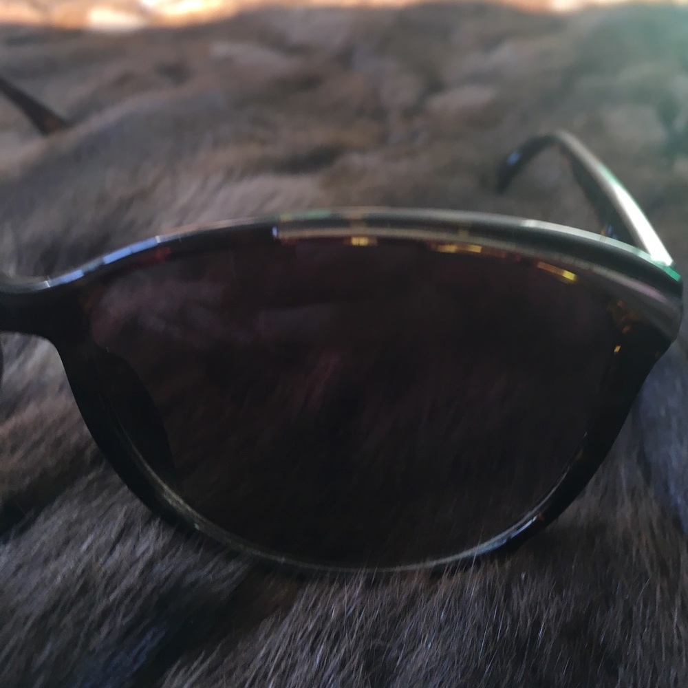 Michael Kors Sunglasses._4