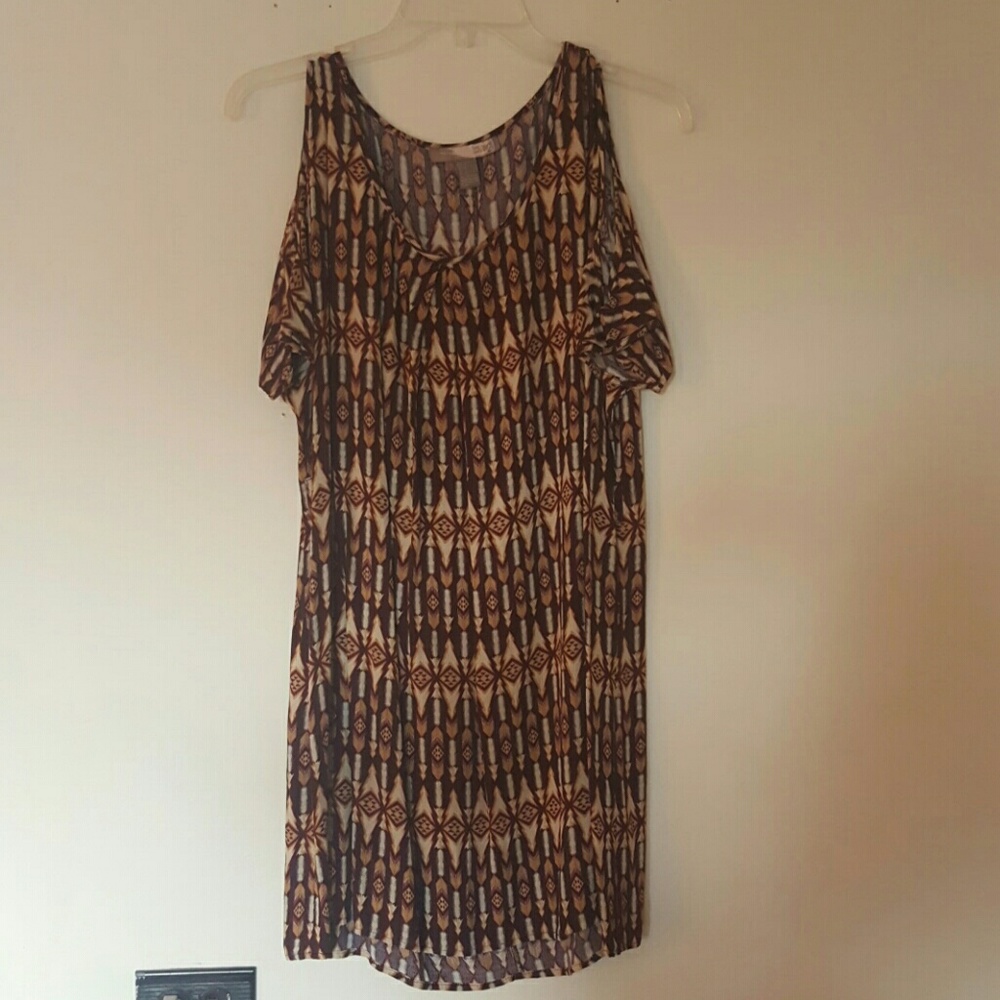 Off the shoulder short sleeve dress